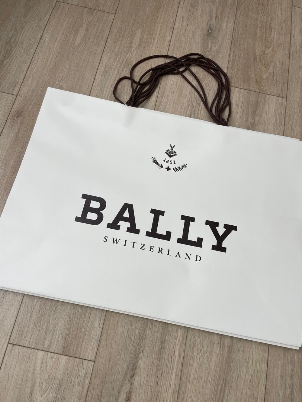 XL Bally Switzerland Luxury Shopping Bag 27” x 20”